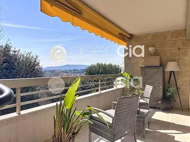 Le Cannet 06110 Achat / Vente appartement 3 pièces t3 piscine