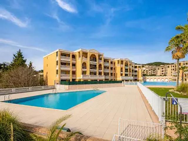 Le Cannet 06110 Achat / Vente appartement 2 pièces t2 piscine terrasse