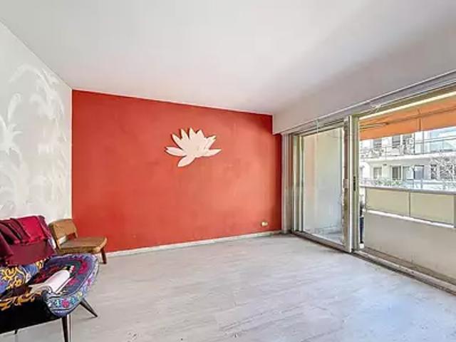 Le Cannet 06110 Achat / Vente appartement 2 pièces t2 terrasse cave
