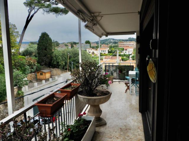LE CANNET à vendre 4 pièces de 103 m2 avec terrasses au calm