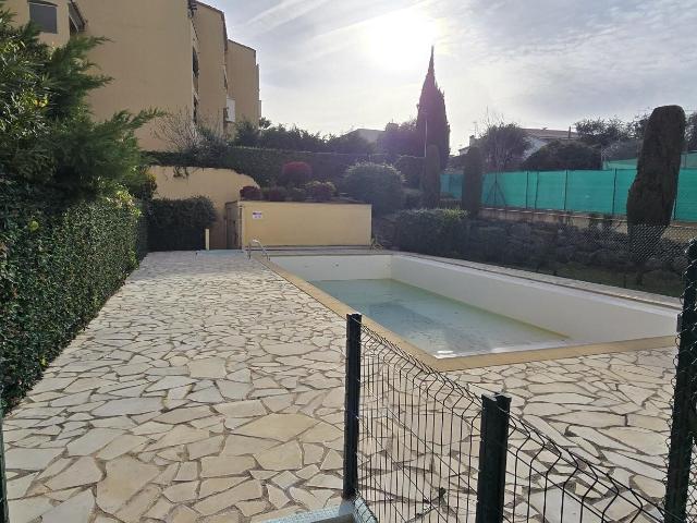 LE CANNET à vendre beau 3 pièces de 60 m² avec terrasse garage e