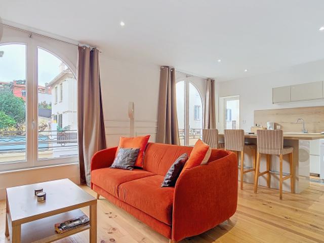 LE CANNET à vendre maison individuelle de 200 m2 divisée en