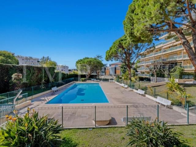 Le Cannet Appartement 2 pièces Piscine et tennis à vendre