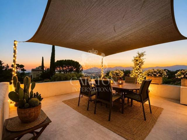 LE CANNET: Appartement DUPLEX vue mer et collines 162m² Le Cannet