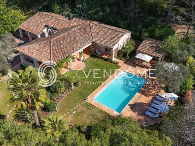 LE CANNET DOMAINE PRIVÉ VILLA DE CHARME A VENDRE