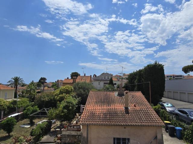 LE CANNET Europe appartement à vendre 2 pièces de 53 m2
