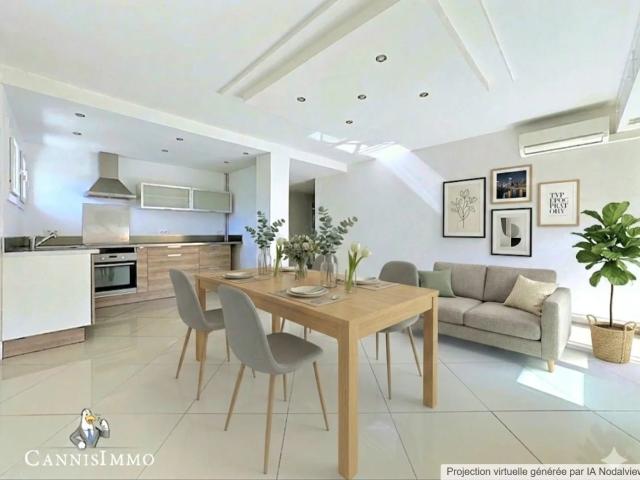 Le CANNET limite CANNES un vrai grand 3P Bel aperçu mer cav. 70m² Le Cannet