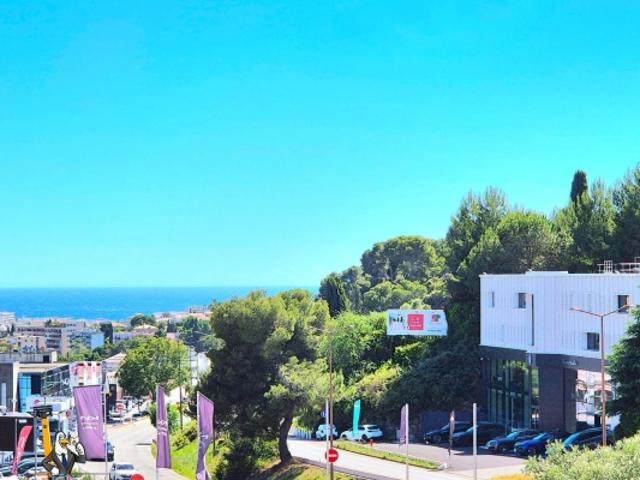Le CANNET limite CANNES un vrai grand 3P Bel aperçu mer cave parking privé piscine