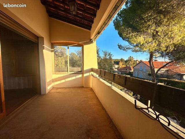 LE CANNET, MONT JOLI, SECTEUR RESIDENTIEL, CADRE VERDOYANT, 4/5 PIECES, 107m², TERRASSE SUD/OUEST, VUE DEGAGEE, PARKING, CAVE