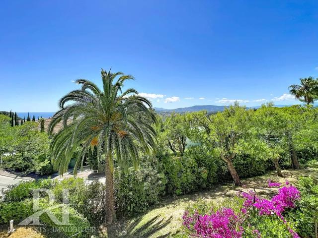 Le Cannet Victoria 3P de 81 m2 Vue mer et Esterel 81m² Le Cannet