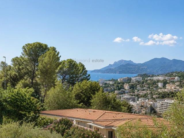 Le Cannet Victoria Appartement 4 Pieces 85 M2 Avec Ter. 86m² Le Cannet