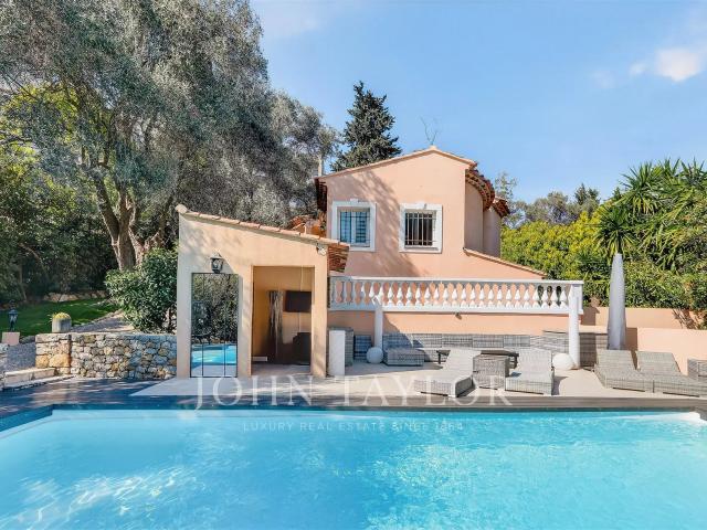 Le Cannet Villa dans un écrin de verdure 232m² Le Cannet