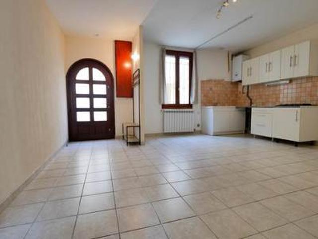 Le Cailar 30740 Location maison 4 pièces t4 terrasse