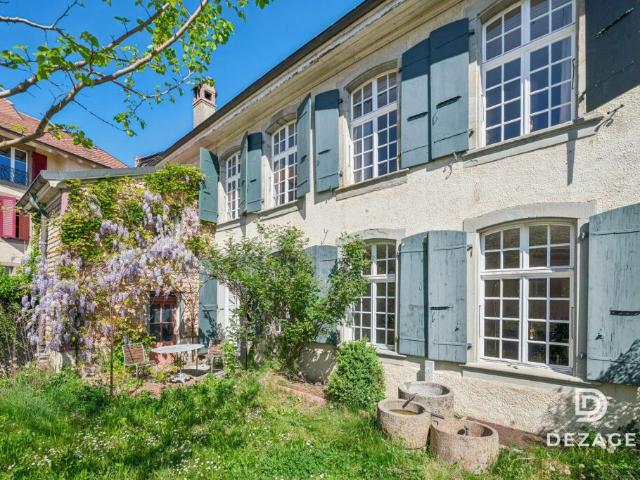Le calme absolu à 30 min de Lausanne: Maison de maître rénovée de deux appartements de 4.5p