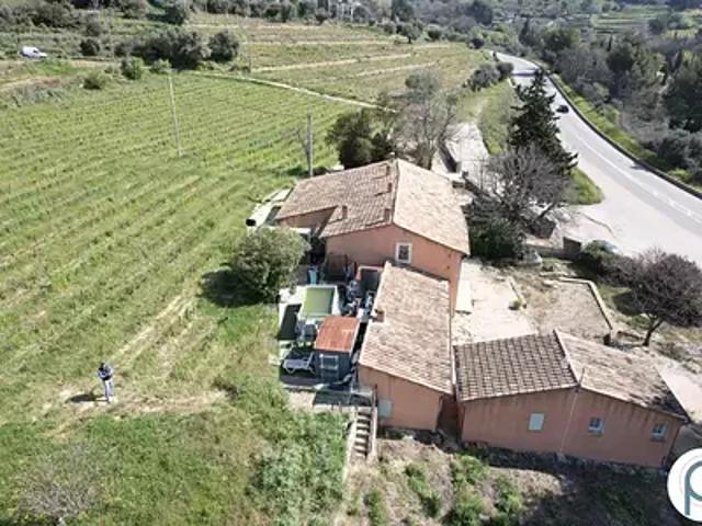 Le Castellet 83330 Achat / Vente immeuble