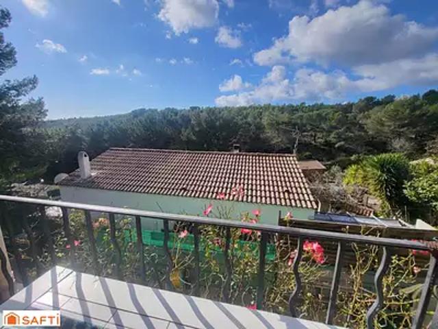 Le Castellet 83330 Achat / Vente maison 3 pièces t3 piscine terrasse