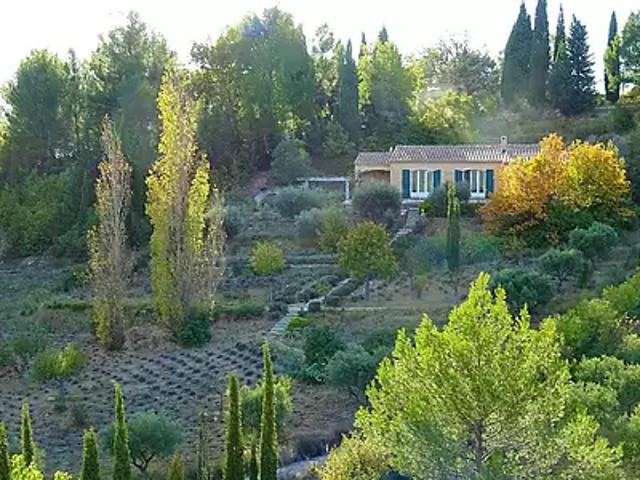 Le Castellet 83330 Achat / Vente maison 4 pièces t4 jardin terrasse