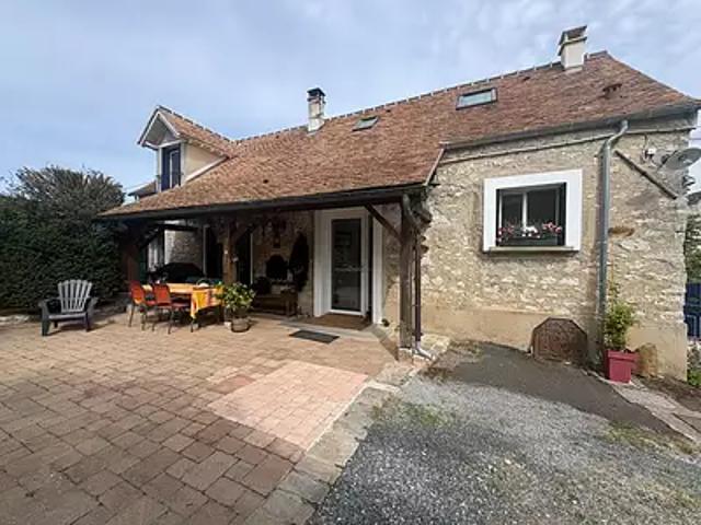 Le Châtelet en Brie 77820 Achat / Vente maison 5 pièces t5 au dernier étage cave