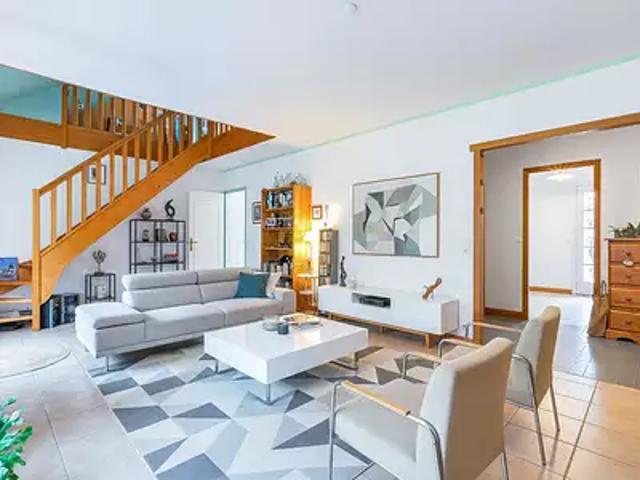 Le Châtelet en Brie 77820 Achat / Vente maison 6 pièces t6 piscine cave