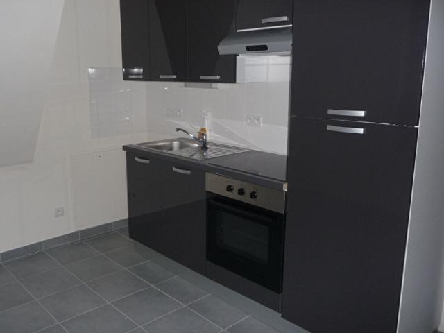 LE CHATELET Location Appartement tours: 18.25 m2