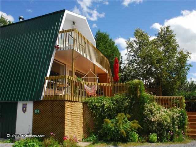 Le chalet au toit vert