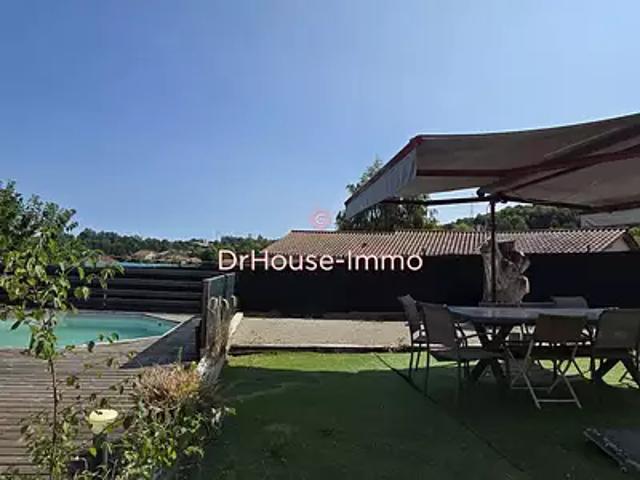Le Chambon Feugerolles 42500 Achat / Vente maison 6 pièces t6 piscine