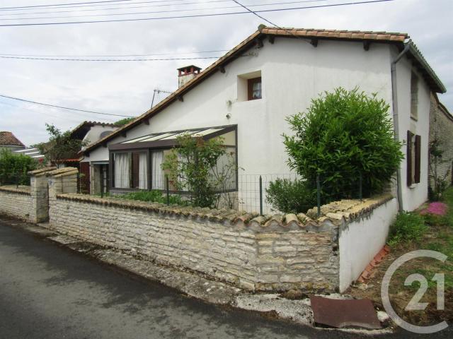 Le charme de l'ancien sur la commune d'ENSIGNE, à proximité. 77m² Ensigné