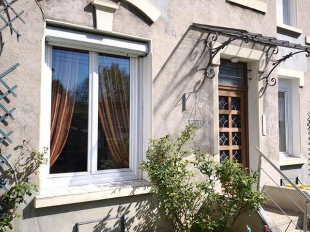 Le charme d'une maison de maître avec un beau jardin