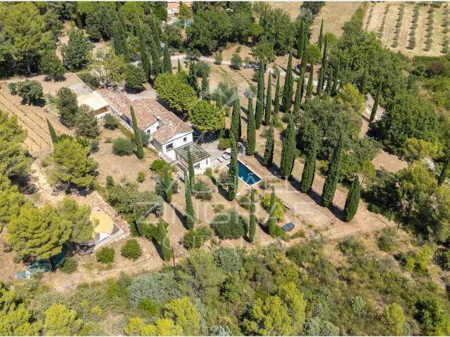 Le Charme Provençal à son Apogée 350m² Flayosc