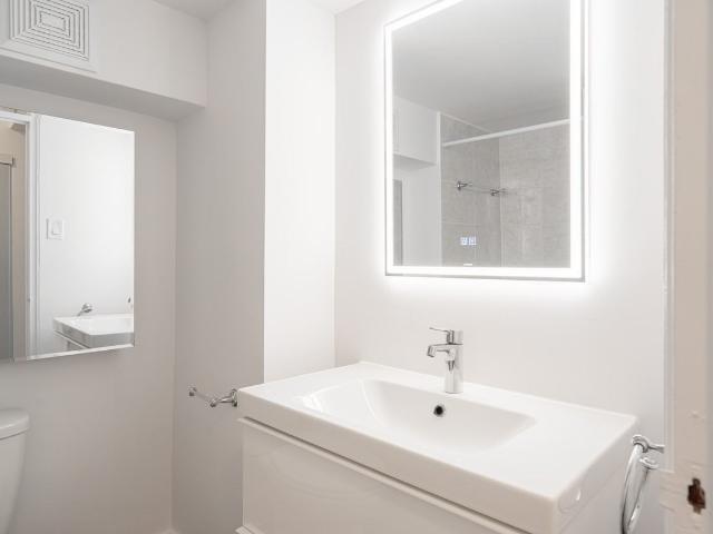 Le Cherrier 2 Bedroom Apartment for Rent at 1010 Rue Cherrier, Montréal, QC H2L 1H8 Parc La Fontaine