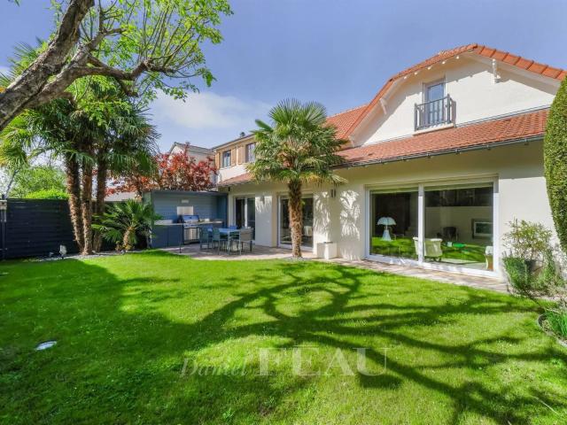 Le Chesnay Maison contemporaine de 4 chambresavec jardin e. 142m² Le Chesnay Rocquencourt