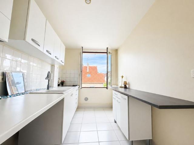 LE CHESNAY LOCATION APPARTEMENT 3 PIECES 2 CHAMBRES