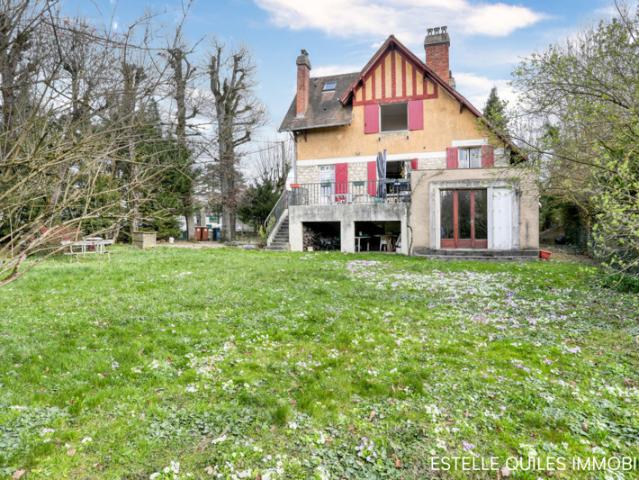 LE CHESNAY Parc Aubert Maison 6 chambres, terrain 911m2