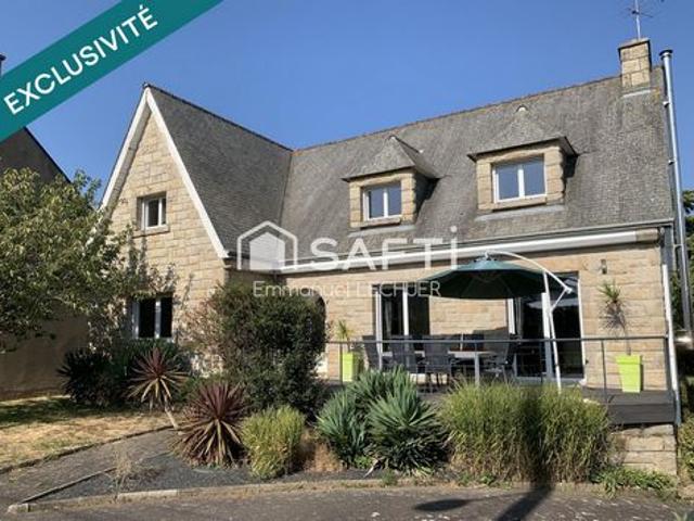 Le confort d'une maison familiale, la proximité des commodités et des prestations de qualité réunis dans un seul bien