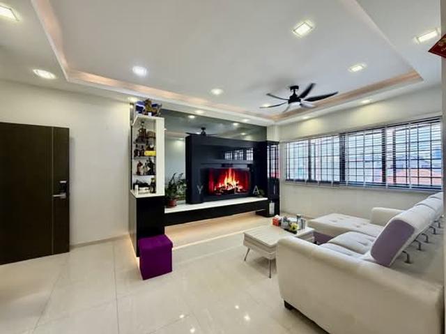 Le Conney Park Apartment For Sale, $1,890,000, 3 Bed 2 Bath 1,087 sqft $1,739.00 psf