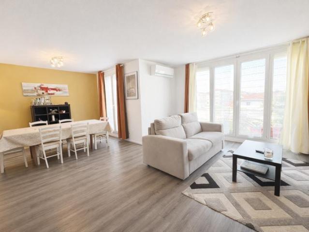 LE COTEAU, appartement T5 Duplex Résidence récente Balco