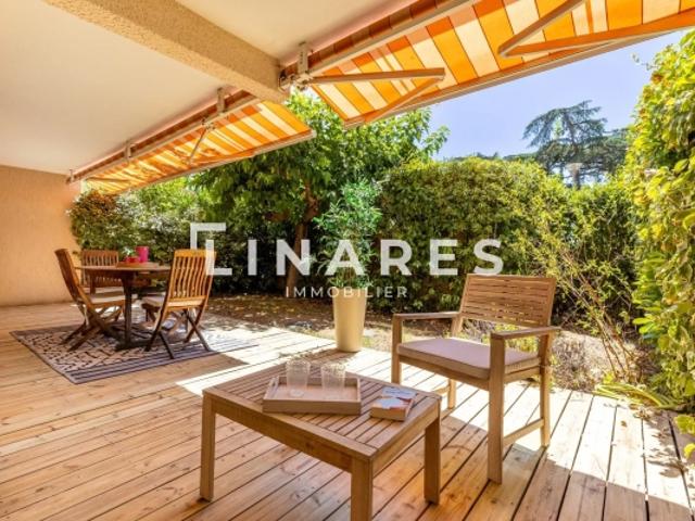 LE CLOS BRUNET Appartement T3 de 78m2 Terrasse Jardin Parking/Garage Cave 13100