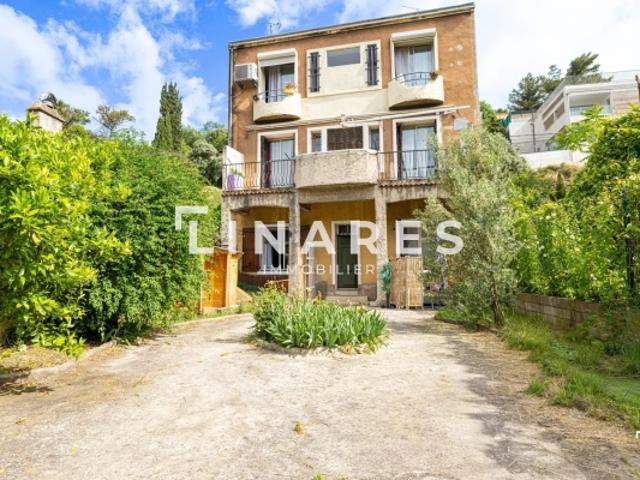 LE CLOS DES COLLINES Deux appartements 68m2 + 38m2 Garage 26m2 Terrain 300m2 13011