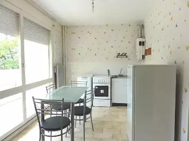 Le Creusot 71200 Location appartement 1 pièce t1 cave