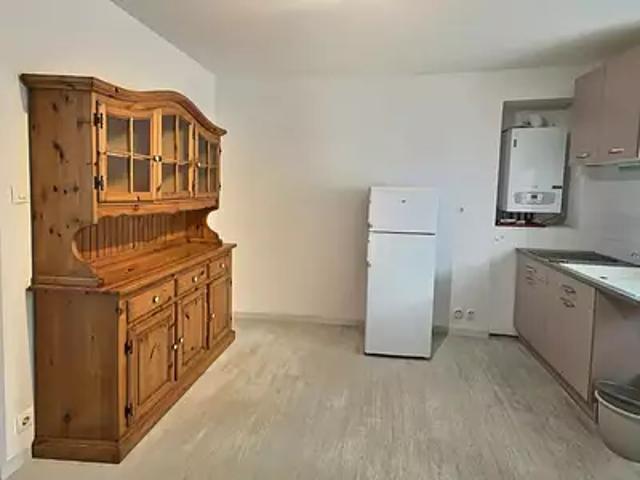 Le Creusot 71200 Location appartement 1 pièce t1 cave