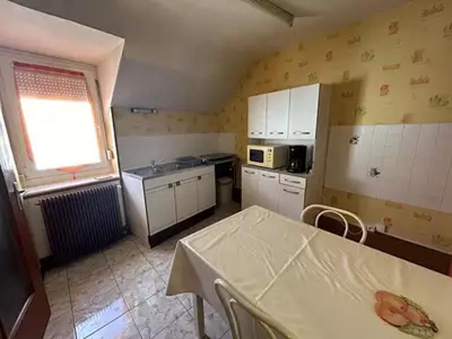 Le Creusot 71200 Location appartement 2 pièces t2 au dernier étage