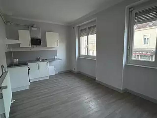 Le Creusot 71200 Location appartement 2 pièces t2 au dernier étage