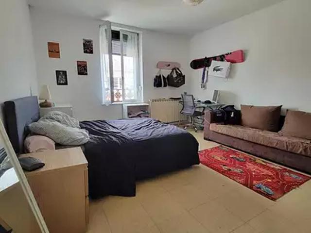 Le Creusot 71200 Location appartement 2 pièces t2 au dernier étage