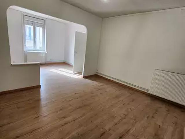 Le Creusot 71200 Location appartement 3 pièces t3 au dernier étage