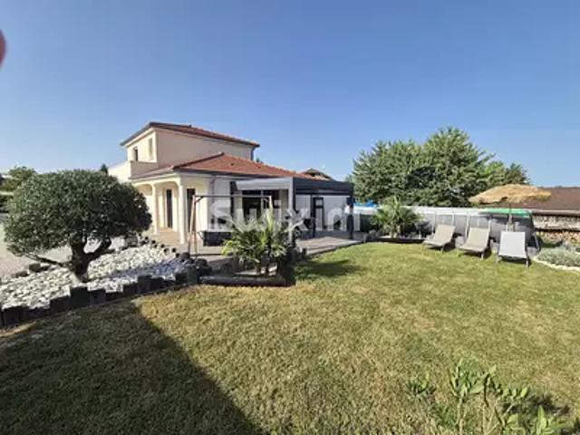 Le Deschaux 39120 Achat / Vente maison 6 pièces t6 piscine