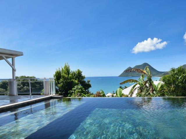LE DIAMANT 972 Appartement à vendre 4 pièces 80,24 hab. Terrasse 23,93m2 Vue Mer et Plage Pisicine