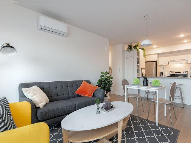Le DIX65 Boisbriand Apartments