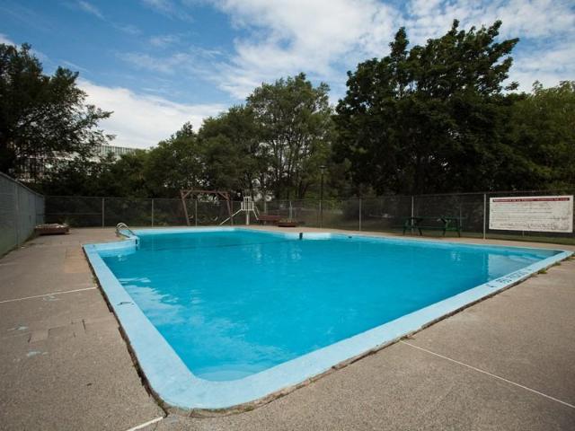 Le Faubourg de L'ile 2 Bedroom Apartment for Rent at 101 Boul Sacré Coeur, Gatineau, QC J8X 1C7 Hull/Quartier de I'Oree du Parc