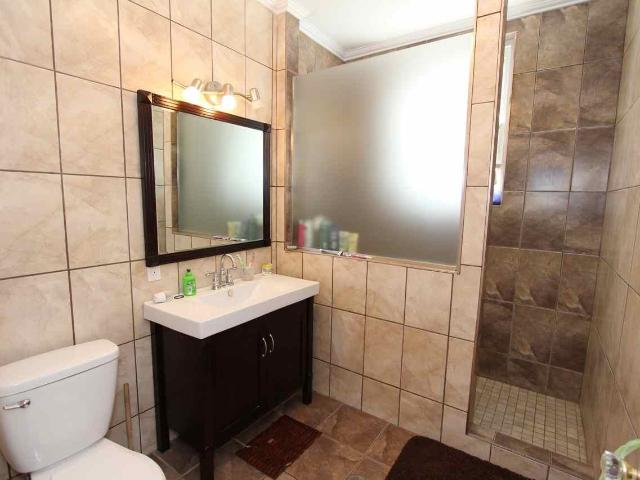 Le Fort Studio Apartment for Rent at 2030 Rue Du Fort, Montréal, QC H3H 2C5