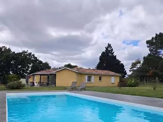 Montguyon 17270 Achat / Vente maison 6 pièces t6 parking